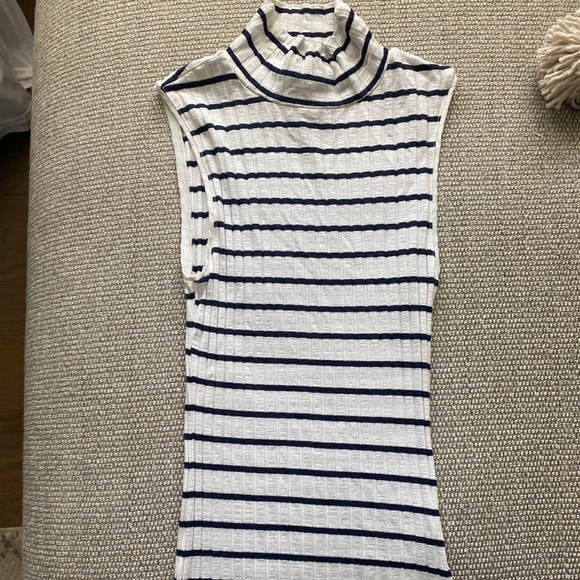 H&M Tops Hm Sleeveless Turtleneck Poshmark